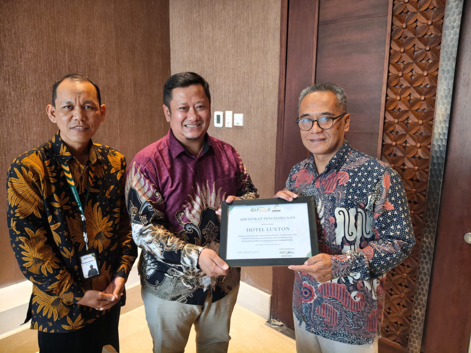 Minyak Jelantah Jadi Berkah: Hotel Luxton Dukung Program Eco Pesantren Al -Bahjah Peduli
